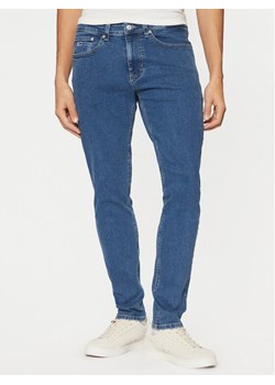 Tommy Jeans Jeansy Austin DM0DM21134 Niebieski Slim Fit ze sklepu MODIVO w kategorii Jeansy męskie - zdjęcie 181127186