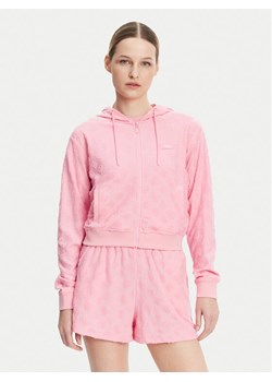 Guess Bluza V5GQ00 KCT02 Różowy Regular Fit ze sklepu MODIVO w kategorii Bluzy damskie - zdjęcie 181129597
