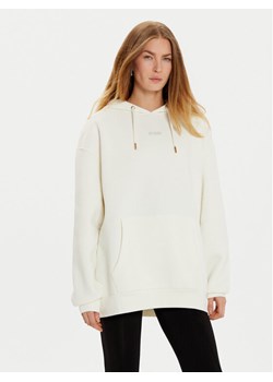 Guess Bluza V4BQ22 KCHX0 Biały Regular Fit ze sklepu MODIVO w kategorii Bluzy damskie - zdjęcie 181129709