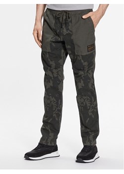 Replay Spodnie materiałowe M9933.000.73908 Khaki Regular Fit ze sklepu MODIVO w kategorii Spodnie męskie - zdjęcie 181131089