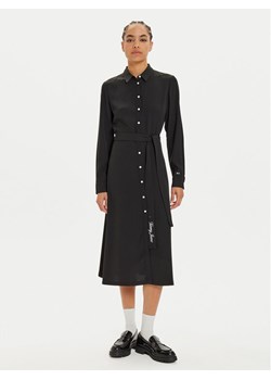 Tommy Jeans Sukienka koszulowa DW0DW19920 Czarny Regular Fit ze sklepu MODIVO w kategorii Sukienki - zdjęcie 181131247
