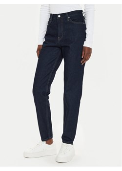 Calvin Klein Jeans Jeansy J20J224028 Granatowy Mom Fit ze sklepu MODIVO w kategorii Jeansy damskie - zdjęcie 181131498