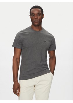 Barbour T-Shirt Essential Sports MTS0331GY73 Szary Tailored Fit ze sklepu MODIVO w kategorii T-shirty męskie - zdjęcie 181131615