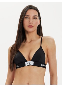 Calvin Klein Swimwear Góra od bikini KW0KW02451 Czarny ze sklepu MODIVO w kategorii Stroje kąpielowe - zdjęcie 181132815