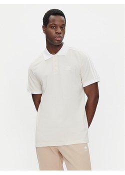 adidas Polo adicolor Classics 3-Stripes IZ3070 Écru Regular Fit ze sklepu MODIVO w kategorii T-shirty męskie - zdjęcie 181133055