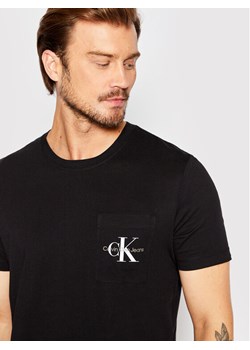 Calvin Klein Jeans T-Shirt J30J320936 Czarny Slim Fit ze sklepu MODIVO w kategorii T-shirty męskie - zdjęcie 181133385
