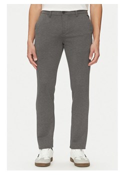 Blend Spodnie materiałowe 20716659 Szary Slim Fit ze sklepu MODIVO w kategorii Spodnie męskie - zdjęcie 181133627