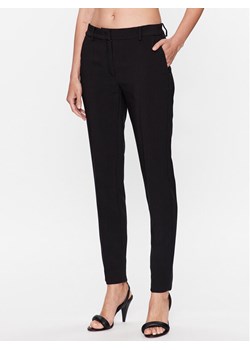 Bruuns Bazaar Spodnie materiałowe Cindy BBW2727 Czarny Slim Fit ze sklepu MODIVO w kategorii Spodnie damskie - zdjęcie 181136266