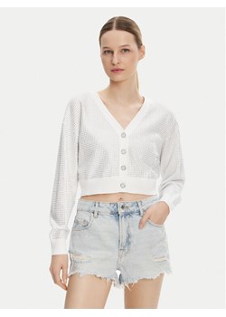 Guess Kardigan W5GR08 Z3MN2 Biały Regular Fit ze sklepu MODIVO w kategorii Swetry damskie - zdjęcie 181137848