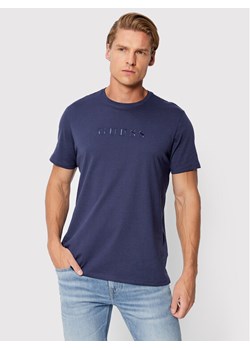 Guess T-Shirt M2BP47 K7HD0 Granatowy Regular Fit ze sklepu MODIVO w kategorii T-shirty męskie - zdjęcie 181137955