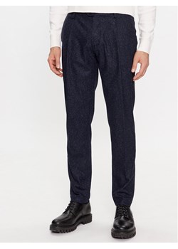 Tommy Hilfiger Chinosy Hampton MW0MW32563 Granatowy Slim Fit ze sklepu MODIVO w kategorii Spodnie męskie - zdjęcie 181139466