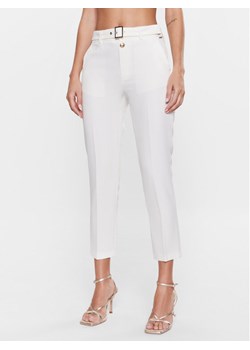 Liu Jo Spodnie materiałowe WA3188 T7896 Écru Slim Fit ze sklepu MODIVO w kategorii Spodnie damskie - zdjęcie 181139667