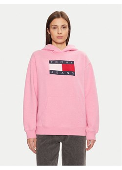 Tommy Jeans Bluza DW0DW19407 Różowy Relaxed Fit ze sklepu MODIVO w kategorii Bluzy damskie - zdjęcie 181139909