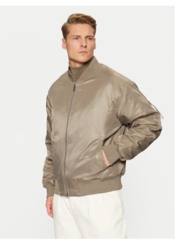 Calvin Klein Jeans Kurtka bomber 00040EM524 Brązowy Regular Fit ze sklepu MODIVO w kategorii Kurtki męskie - zdjęcie 181140045