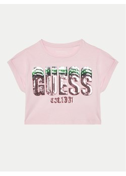 Guess T-Shirt J5RI10 K8HM4 Różowy Regular Fit - id: 0000304572623 - marki Guess - 181140775 Guess T-Shirt J5RI10 K8HM4 Różowy Regular Fit ze sklepu MODIVO w kategorii Bluzki dziewczęce - zdjęcie 181140775