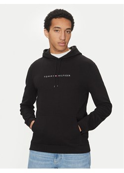 Tommy Hilfiger Bluza UM0UM03506 Czarny Regular Fit ze sklepu MODIVO w kategorii Bluzy męskie - zdjęcie 181140987