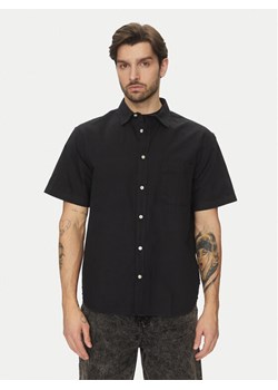 Vans Koszula Lawson Solid VN000M13 Czarny Regular Fit ze sklepu MODIVO w kategorii Koszule męskie - zdjęcie 181143308