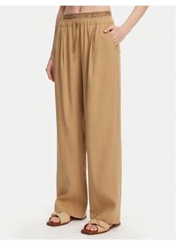 Marella Spodnie materiałowe Fred 2513131085 Beżowy Wide Leg ze sklepu MODIVO w kategorii Spodnie damskie - zdjęcie 181143575