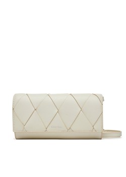 Calvin Klein Torebka Ck Woven Convertible Wallet Bag K60K612970 Biały ze sklepu MODIVO w kategorii Listonoszki - zdjęcie 181143779