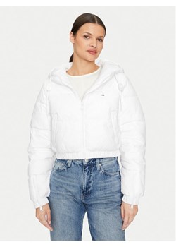 Tommy Jeans Kurtka zimowa DW0DW18313 Biały Cropped Fit ze sklepu MODIVO w kategorii Kurtki damskie - zdjęcie 181143859