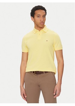 Tommy Hilfiger Polo 1985 MW0MW17770 Żółty Regular Fit ze sklepu MODIVO w kategorii T-shirty męskie - zdjęcie 181144498