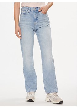 Calvin Klein Jeans Jeansy J20J222779 Niebieski Straight Fit - id: 0000303428464 - marki Calvin Klein - 181144735 Calvin Klein Jeans Jeansy J20J222779 Niebieski Straight Fit ze sklepu MODIVO w kategorii Jeansy damskie - zdjęcie 181144735
