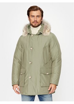 Woolrich Kurtka puchowa Arctic CFWOOU0482MRUT0001 Zielony Regular Fit ze sklepu MODIVO w kategorii Kurtki męskie - zdjęcie 181145147