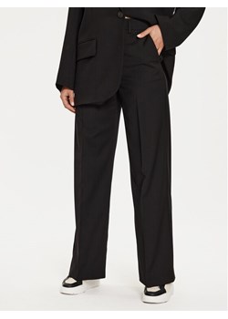 Weekend Max Mara Spodnie materiałowe Visivo 2425136041 Czarny Relaxed Fit ze sklepu MODIVO w kategorii Spodnie damskie - zdjęcie 181145266