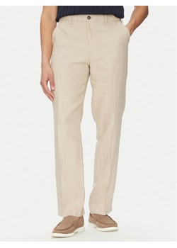 MICHAEL Michael Kors Chinosy CS5304BBEY Beżowy Straight Fit - id: 0000305263940 - marki Michael Michael Kors - 181147598 MICHAEL Michael Kors Chinosy CS5304BBEY Beżowy Straight Fit ze sklepu MODIVO w kategorii Spodnie męskie - zdjęcie 181147598