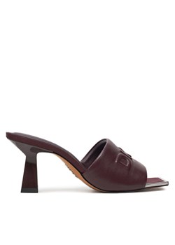 DKNY Klapki Keke K3471856 Bordowy ze sklepu MODIVO w kategorii Klapki damskie - zdjęcie 181148177
