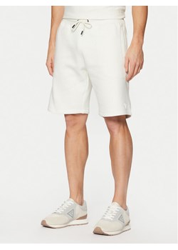 Guess Szorty sportowe Z2YD04 K9V31 Kolorowy Slim Fit ze sklepu MODIVO w kategorii Spodenki męskie - zdjęcie 181148295