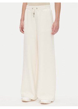 BOSS Spodnie dresowe C-Etom 50536743 Biały Relaxed Fit ze sklepu MODIVO w kategorii Spodnie damskie - zdjęcie 181148717