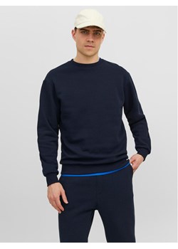 Jack&Jones Bluza Bradley 12249341 Granatowy Relaxed Fit ze sklepu MODIVO w kategorii Bluzy męskie - zdjęcie 181148968