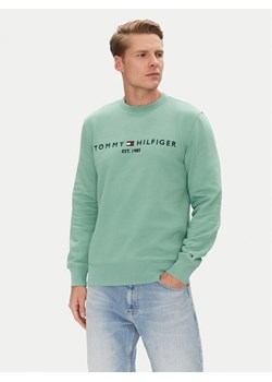 Tommy Hilfiger Bluza Logo MW0MW11596 Zielony Regular Fit ze sklepu MODIVO w kategorii Bluzy męskie - zdjęcie 181148997