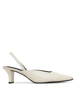 Calvin Klein Sandały Heel Mule Pump 50 - Lth HW0HW02551 Beżowy ze sklepu MODIVO w kategorii Czółenka - zdjęcie 181150357