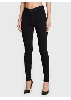 Guess Jeansy 1981 W2YA46 D4PZ1 Czarny Skinny Fit ze sklepu MODIVO w kategorii Jeansy damskie - zdjęcie 181150666