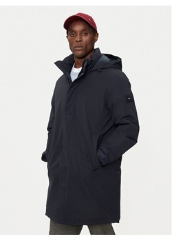 Tommy Hilfiger Parka MW0MW37369 Granatowy Regular Fit ze sklepu MODIVO w kategorii Parki męskie - zdjęcie 181150769