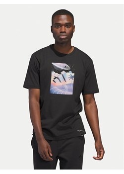adidas T-Shirt All Day I Dream About Summer JI9417 Czarny Regular Fit ze sklepu MODIVO w kategorii T-shirty męskie - zdjęcie 181152155