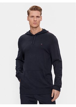 Tommy Hilfiger Bluza UM0UM03002 Granatowy Regular Fit ze sklepu MODIVO w kategorii Bluzy męskie - zdjęcie 181152696