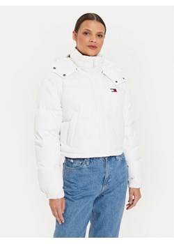 Tommy Jeans Kurtka puchowa Alaska DW0DW18609 Biały Cropped Fit - id: 0000303847425 - marki Tommy Jeans - 181152898 Tommy Jeans Kurtka puchowa Alaska DW0DW18609 Biały Cropped Fit ze sklepu MODIVO w kategorii Kurtki damskie - zdjęcie 181152898