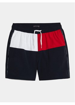 Tommy Hilfiger Szorty kąpielowe UB0UB00527 Granatowy Regular Fit ze sklepu MODIVO w kategorii Kąpielówki chłopięce - zdjęcie 181155248