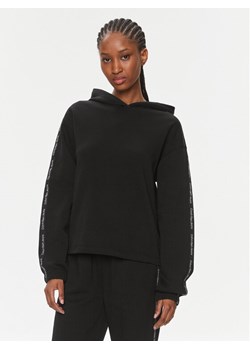 Calvin Klein Jeans Bluza Logo Elastic Hoodie J20J223078 Czarny Regular Fit ze sklepu MODIVO w kategorii Bluzy damskie - zdjęcie 181155478
