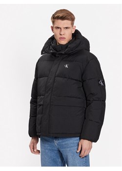 Calvin Klein Jeans Kurtka przejściowa J30J323709 Czarny Regular Fit ze sklepu MODIVO w kategorii Kurtki męskie - zdjęcie 181155848