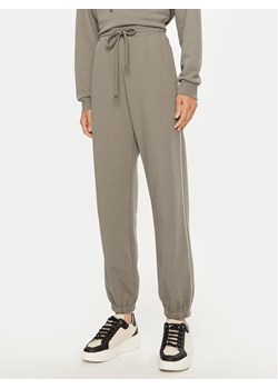 Max Mara Leisure Spodnie dresowe Pirano 2426786088 Beżowy Regular Fit ze sklepu MODIVO w kategorii Spodnie damskie - zdjęcie 181156219