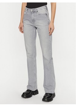 Calvin Klein Jeansy K20K208112 Szary Flared Leg ze sklepu MODIVO w kategorii Jeansy damskie - zdjęcie 181156487