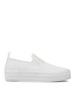 Calvin Klein Jeans Tenisówki Bold Vulc Flatf Slipon Wn YW0YW01040 Biały ze sklepu MODIVO w kategorii Trampki damskie - zdjęcie 181157007