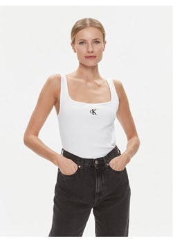 Calvin Klein Jeans Top J20J223192 Biały Relaxed Fit ze sklepu MODIVO w kategorii Bluzki damskie - zdjęcie 181157318