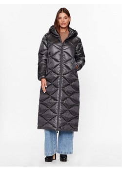 Save The Duck Kurtka zimowa Nepeta D41400W GLAM17 Czarny Regular Fit ze sklepu MODIVO w kategorii Kurtki damskie - zdjęcie 181157786