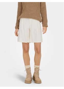 ONLY Bermudy Caro 15278792 Biały Loose Fit ze sklepu MODIVO w kategorii Szorty - zdjęcie 181158256