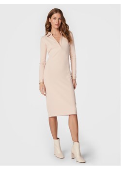 Guess Sukienka codzienna Yasmine W2BK76 K8RT2 Beżowy Slim Fit ze sklepu MODIVO w kategorii Sukienki - zdjęcie 181158316